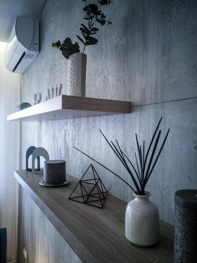 Raw Industrial City Apartment Subotica Extérieur photo