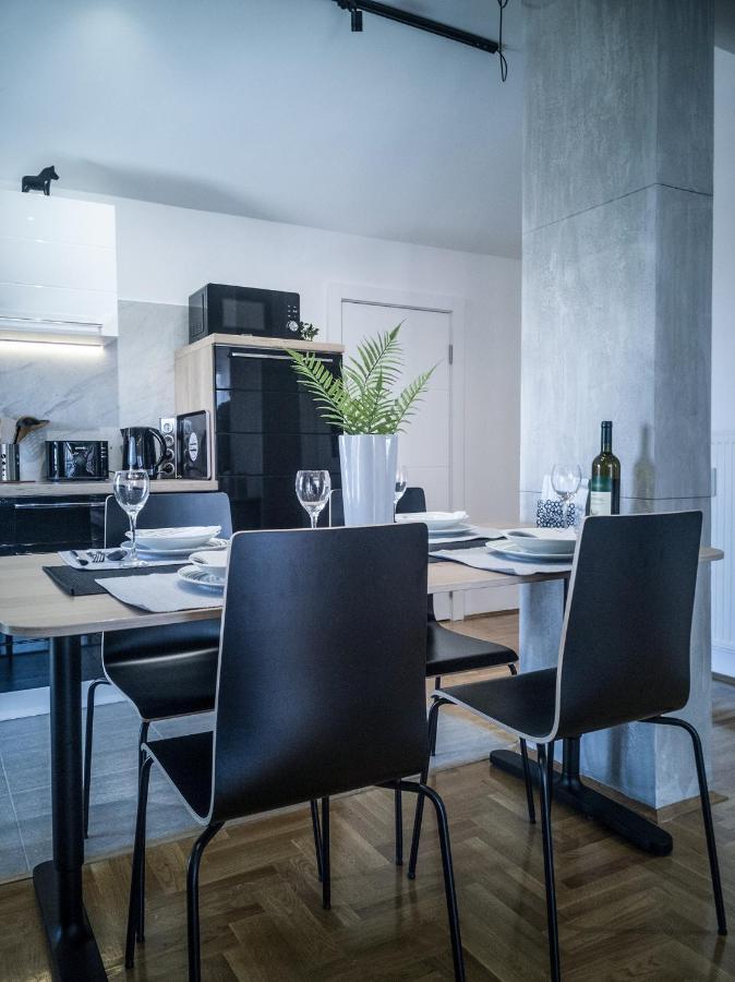 Raw Industrial City Apartment Subotica Extérieur photo